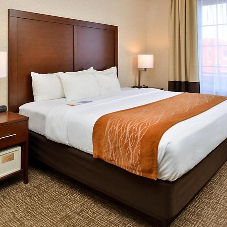 Comfort Inn & Suites Madison North Deforest Dış mekan fotoğraf
