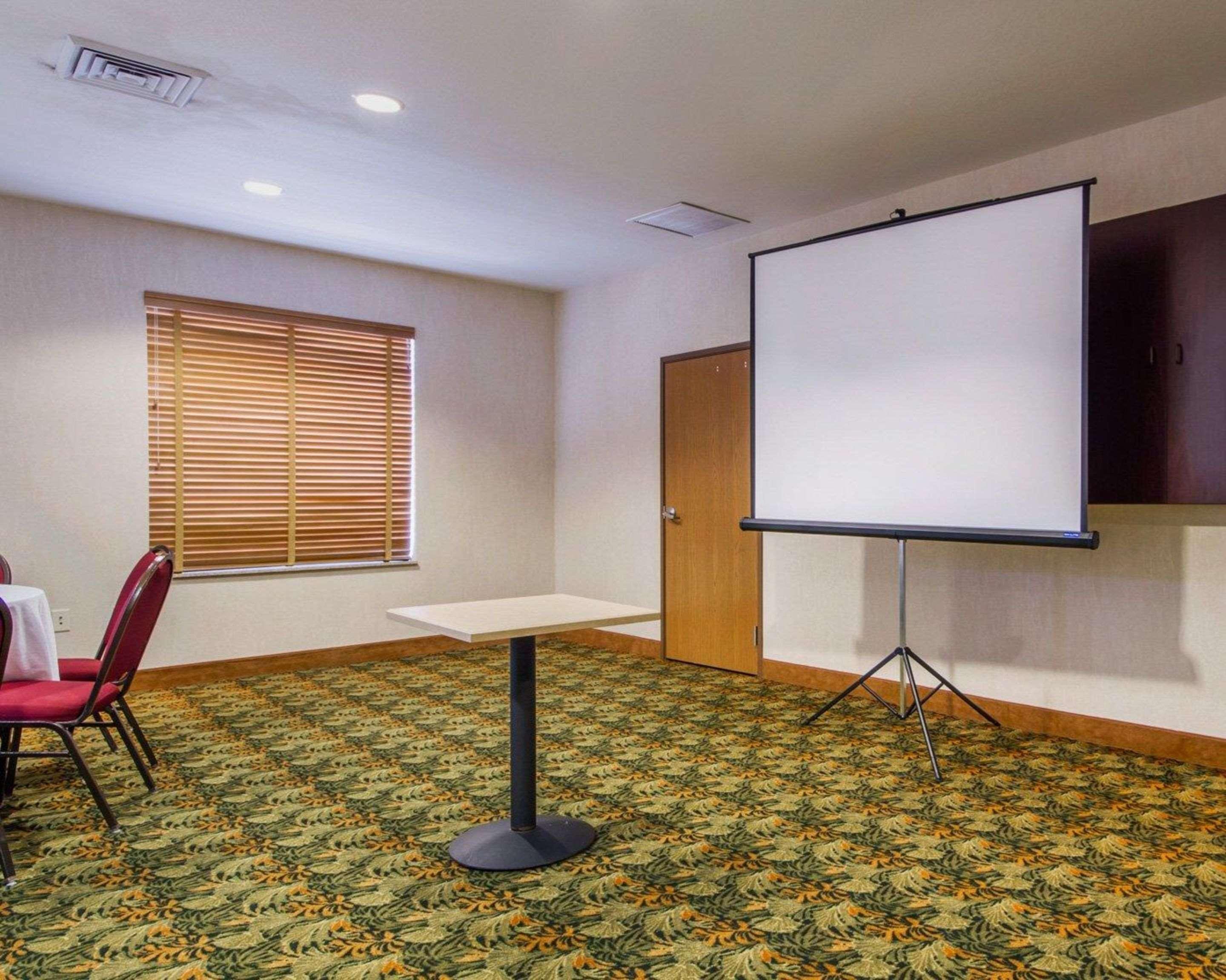 Comfort Inn & Suites Madison North Deforest Dış mekan fotoğraf
