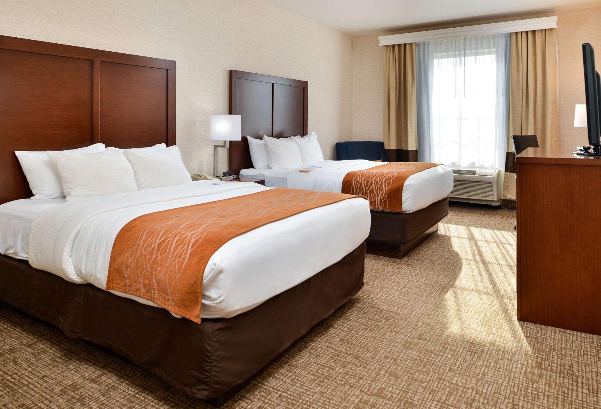 Comfort Inn & Suites Madison North Deforest Dış mekan fotoğraf