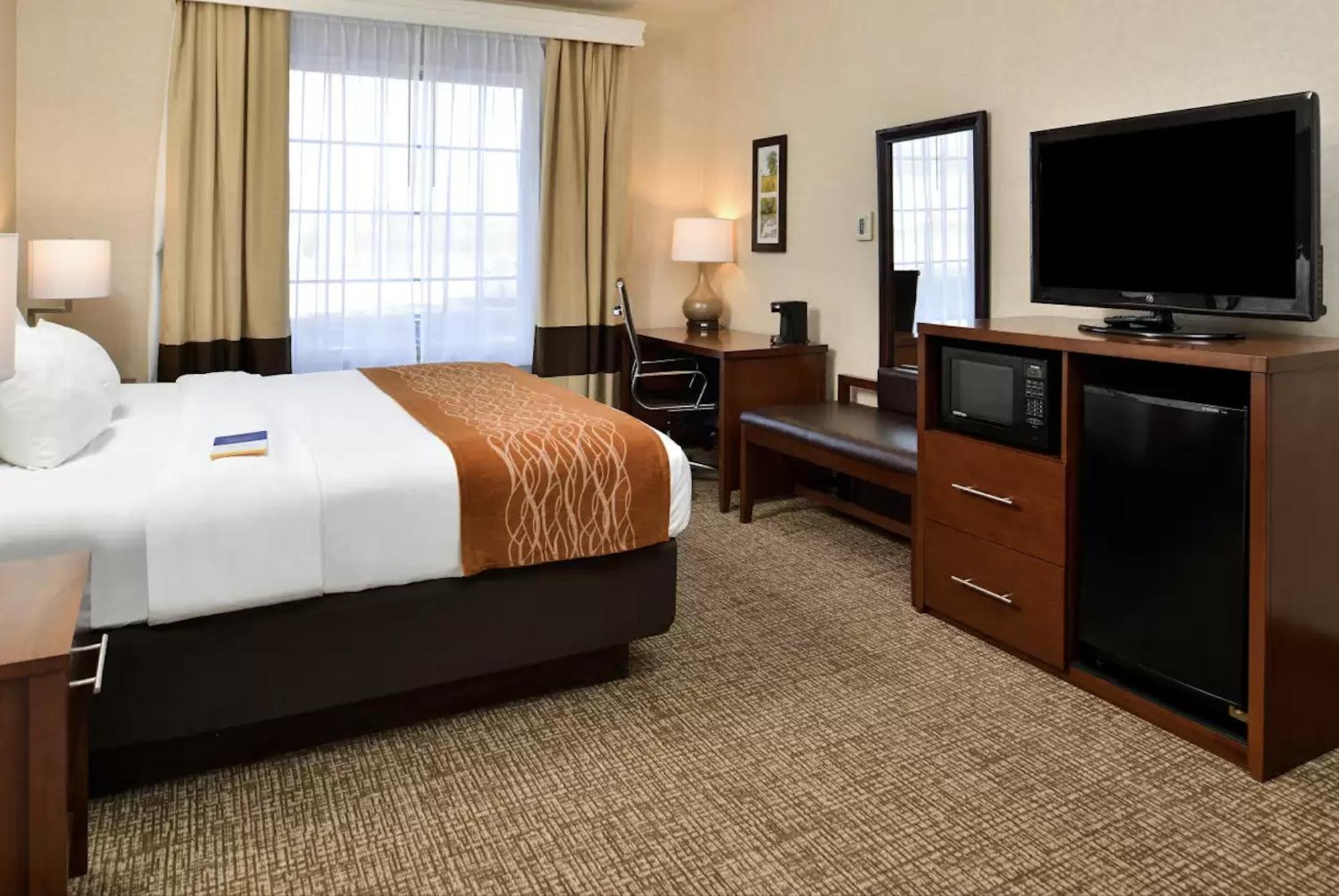 Comfort Inn & Suites Madison North Deforest Dış mekan fotoğraf