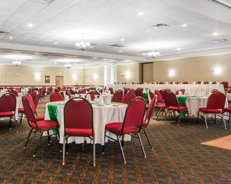 Comfort Inn & Suites Madison North Deforest Dış mekan fotoğraf